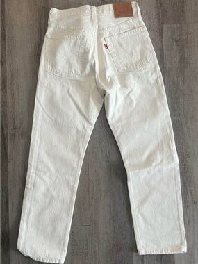 Womens Levis Cream 501 Cropped Jeans Size W25 L26 DISTRESSED
